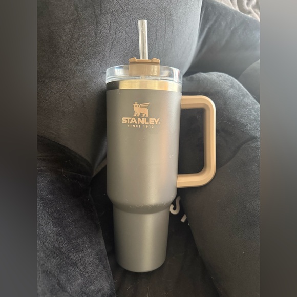Stanley Other - Stanley 40oz Tumbler
